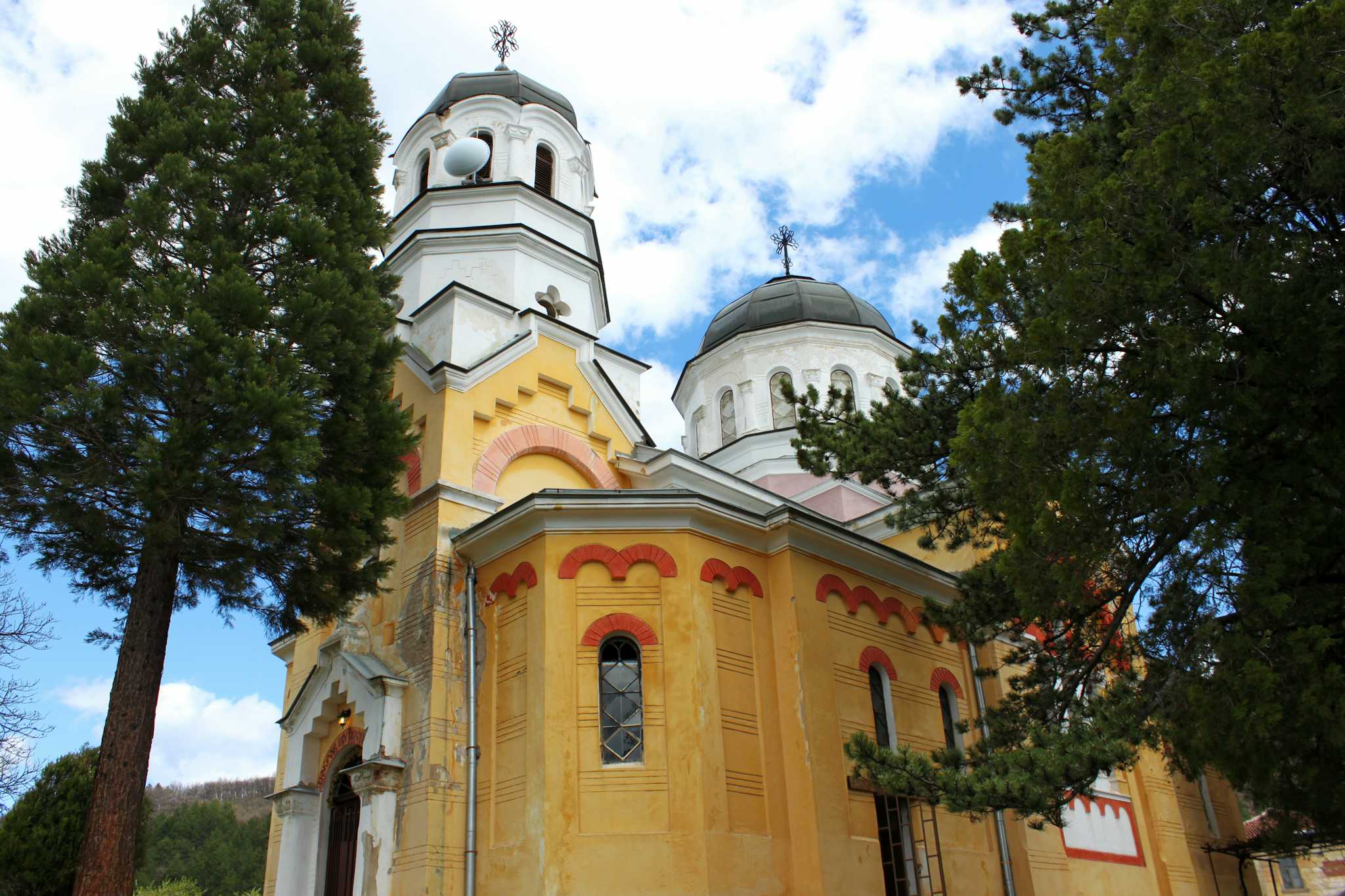 Kremikovtsi Monastery