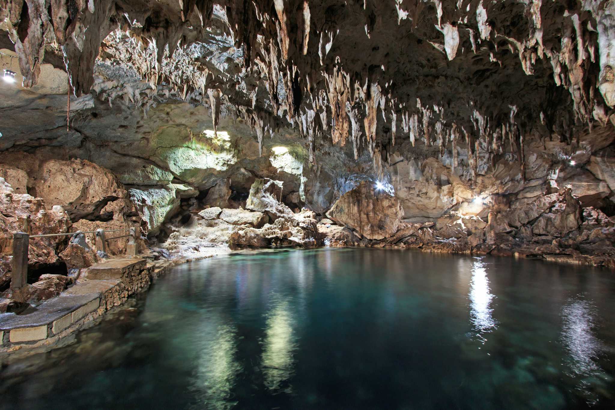 Pertosa Caves